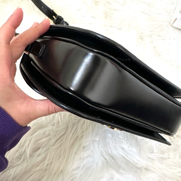 Sold!! 🎉🎉Celine Triomphe Bag - Black Medium Triomphe in Smooth Leather - Picture 10 of 15